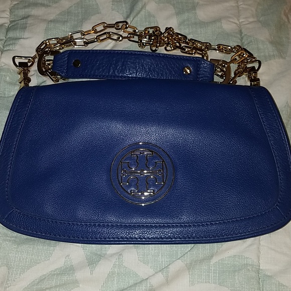 Tory Burch Amanda Logo clutch crossbody - Picture 1 of 5